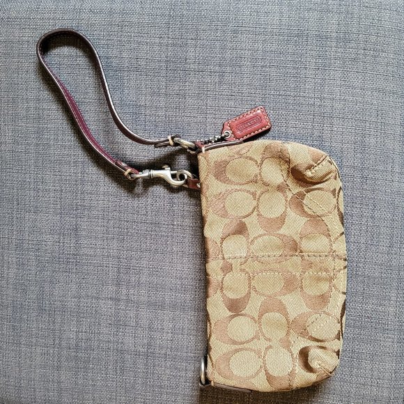 Coach wristlet - Picture 1 of 2